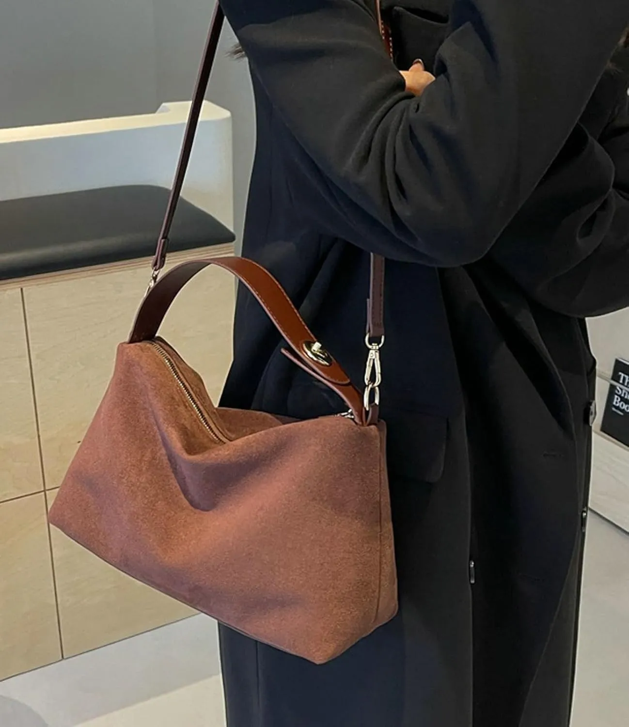 2025 Trendy Faux Suede Pillow Bag Retro Shoulder Bag Fall Winter Versatile Commuter Crossbody Tote Matte Underarm Bag