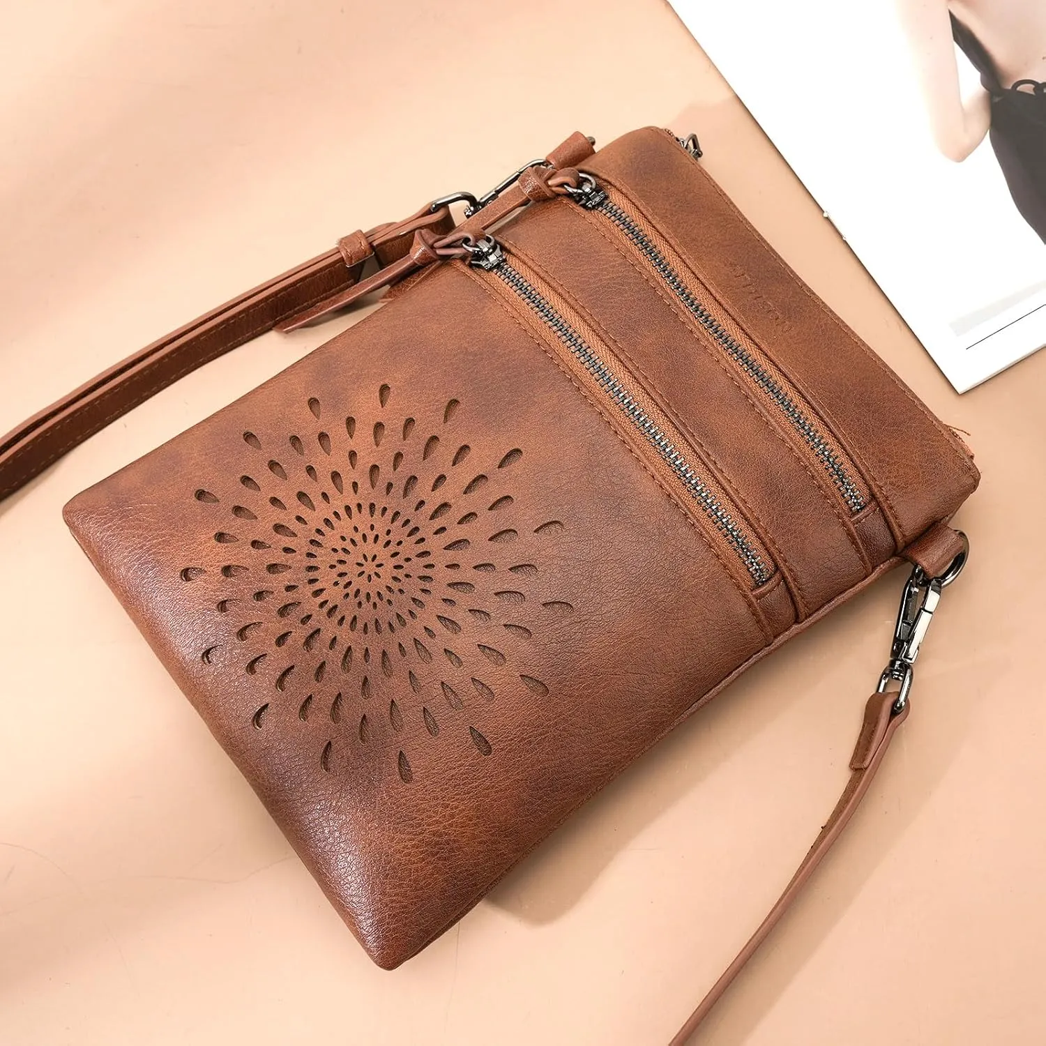 APHISON Crossbody purse for Women, Vegan Leather Sunflower Crossbody Phone Handbags with Adjustable Strap