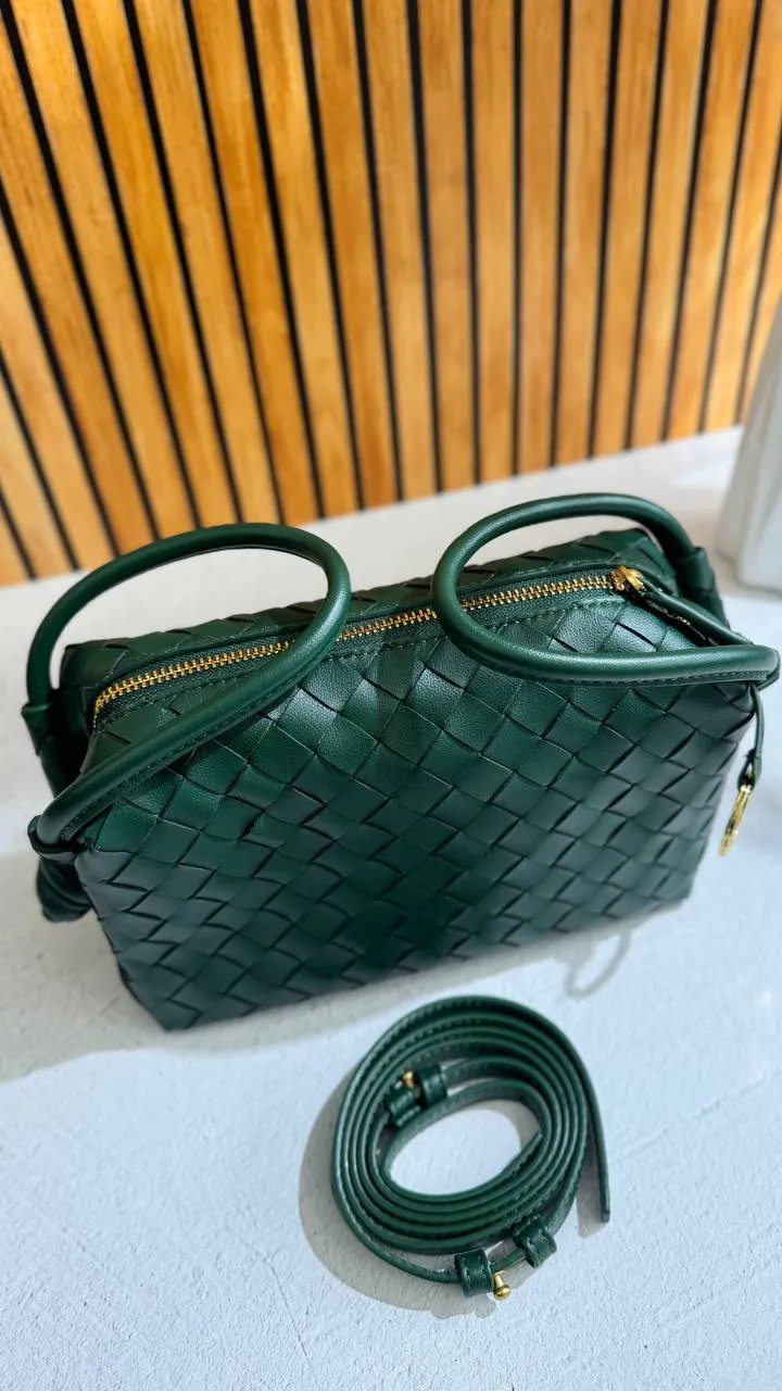 Artisan Weave™ – The Art of Texture
