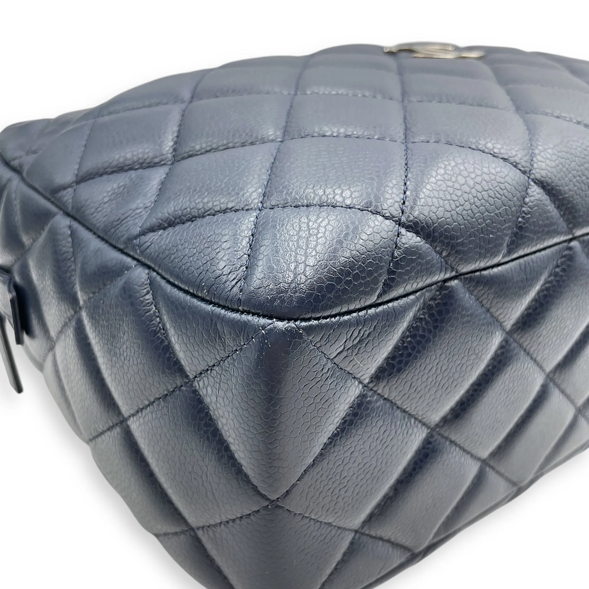 Cc Quilted Camera Bag 30x22x9cm Navy Blue Shoulder Bag in Caviar Leather, Silver hardware