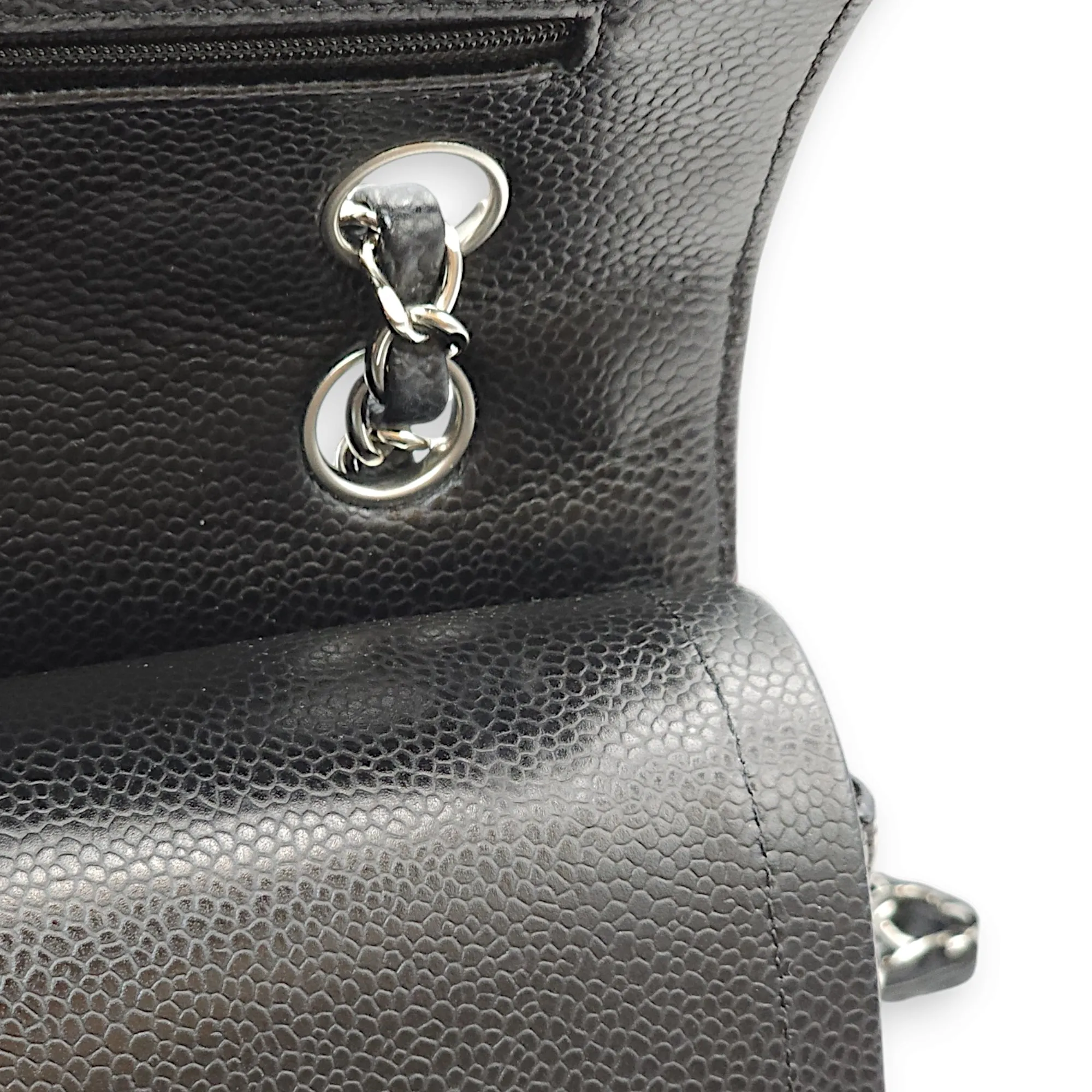 Classic Double Flap Medium Black Shoulder Bag in Caviar Leather, Silver hardware