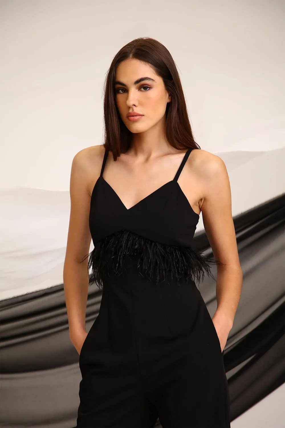Donna Morgan womens Feather Detail Jumpsuit Event Occasion Party Date Night Out Guest of