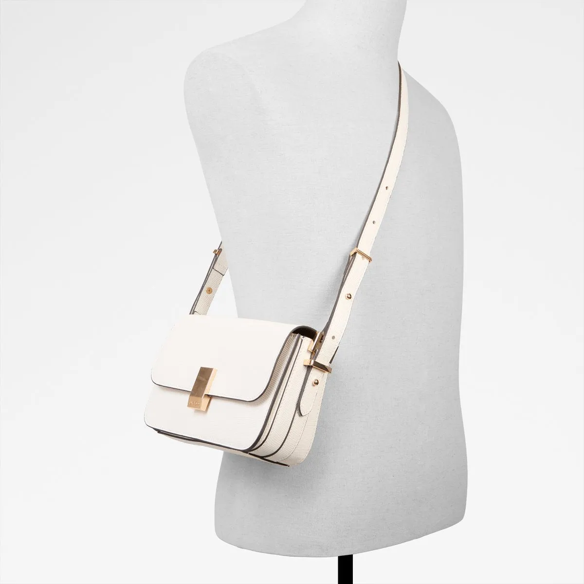 Eteini Cross Body Bag