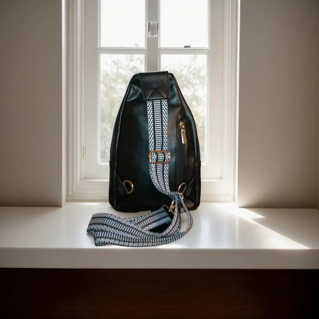 Fashionable Retro Black PU Crossbody: Chic Black Bag - Medium Size