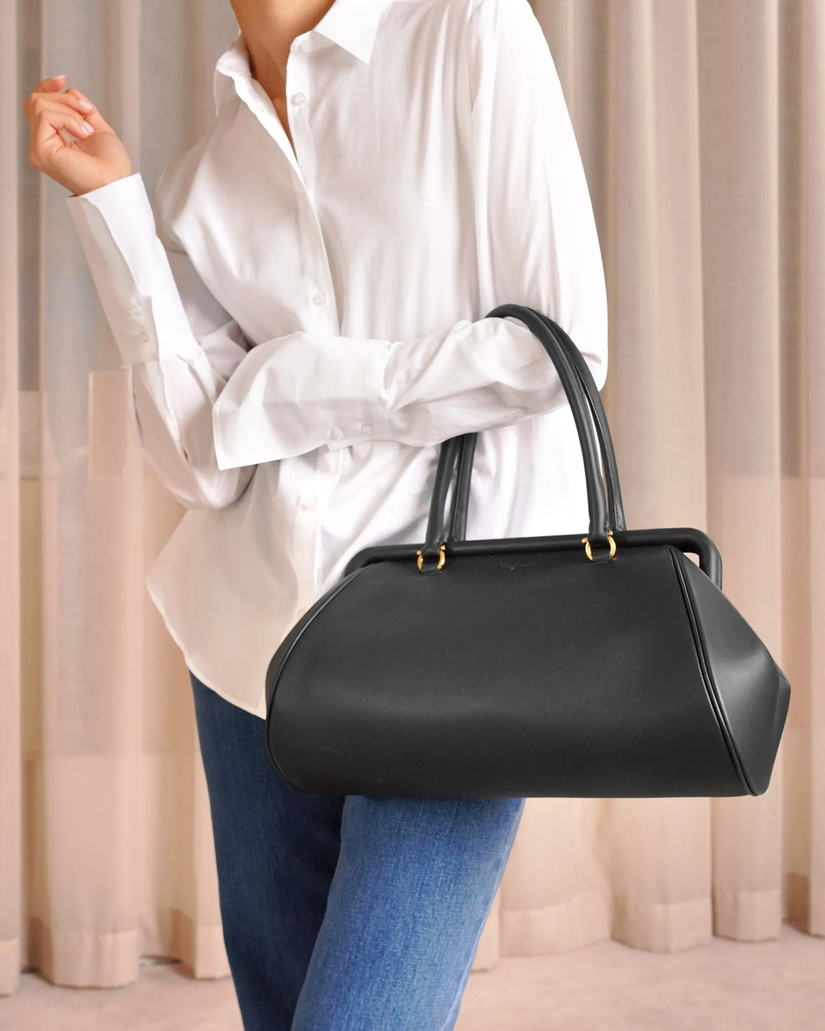 Frame leather shoulder bag