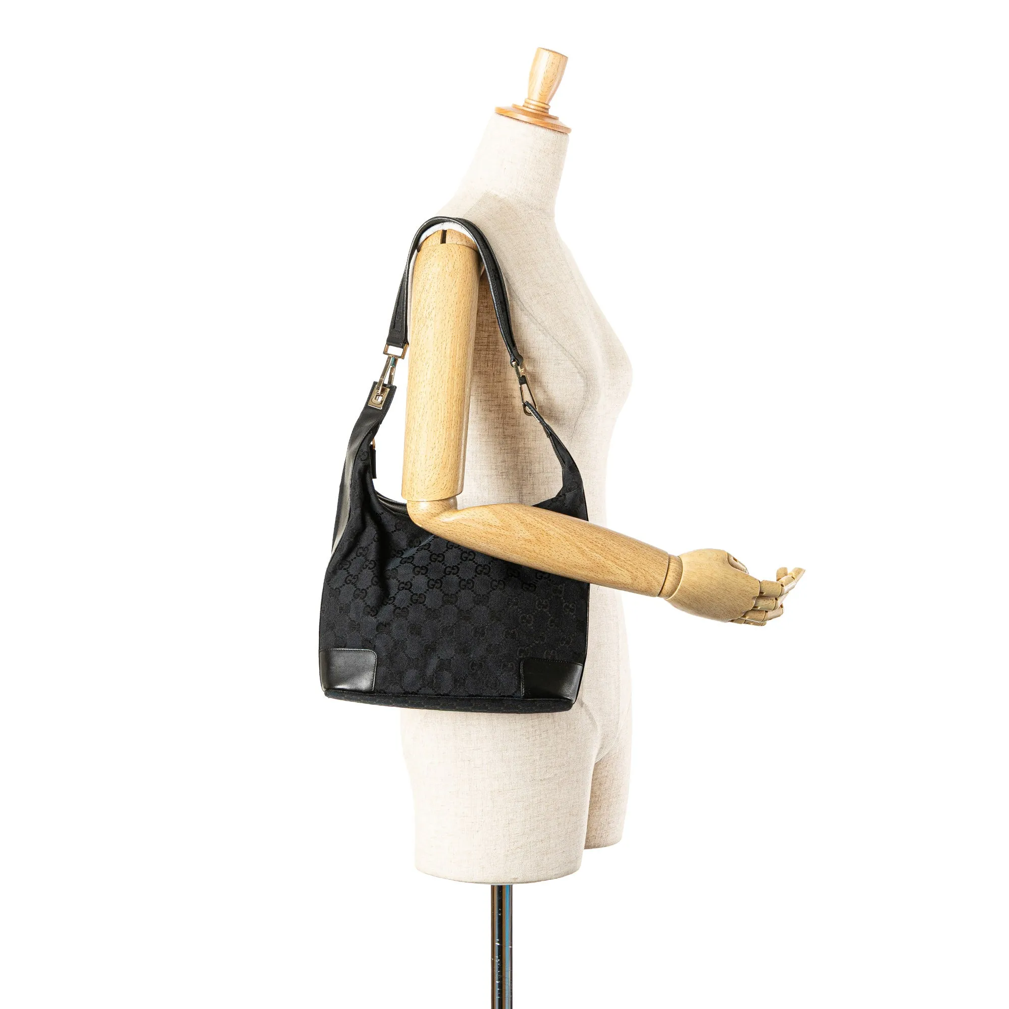 GG Canvas Shoulder Bag