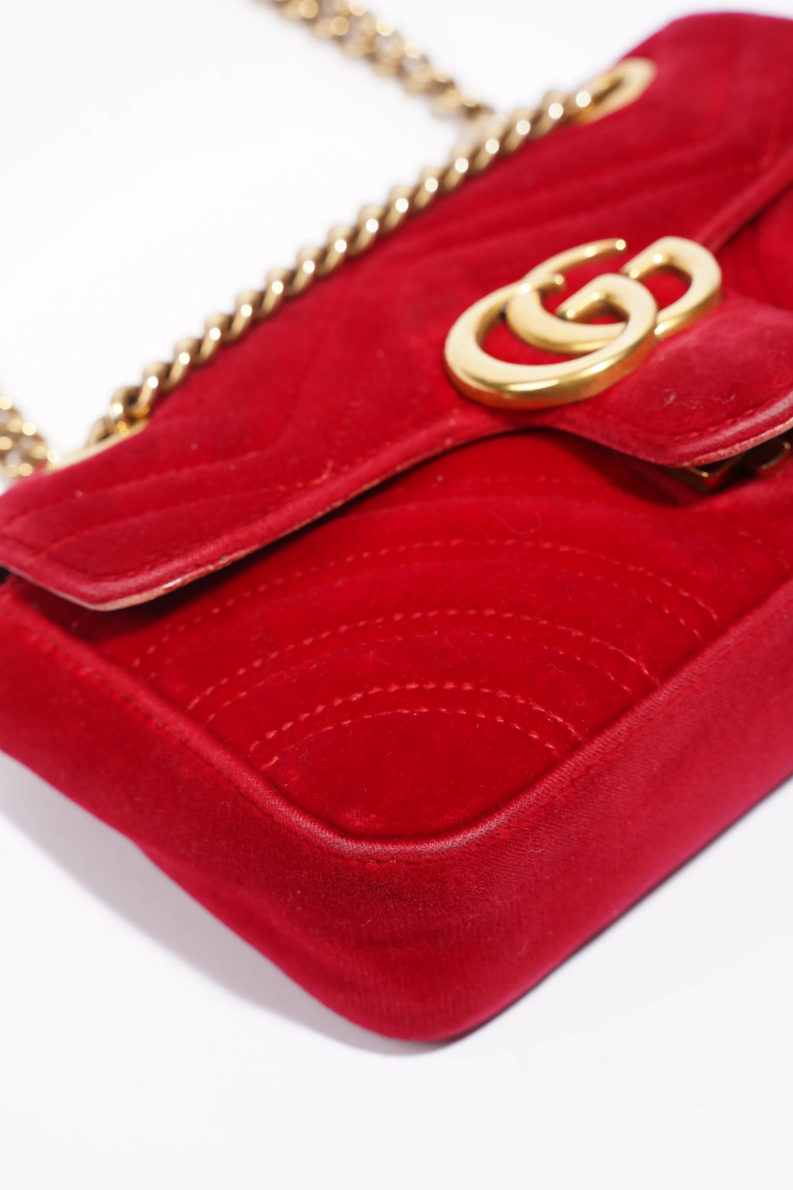GG Marmont Bag Red Velvet Mini