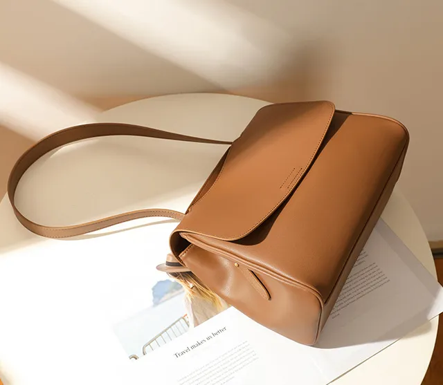 Graceful Modernity Shoulder Bag