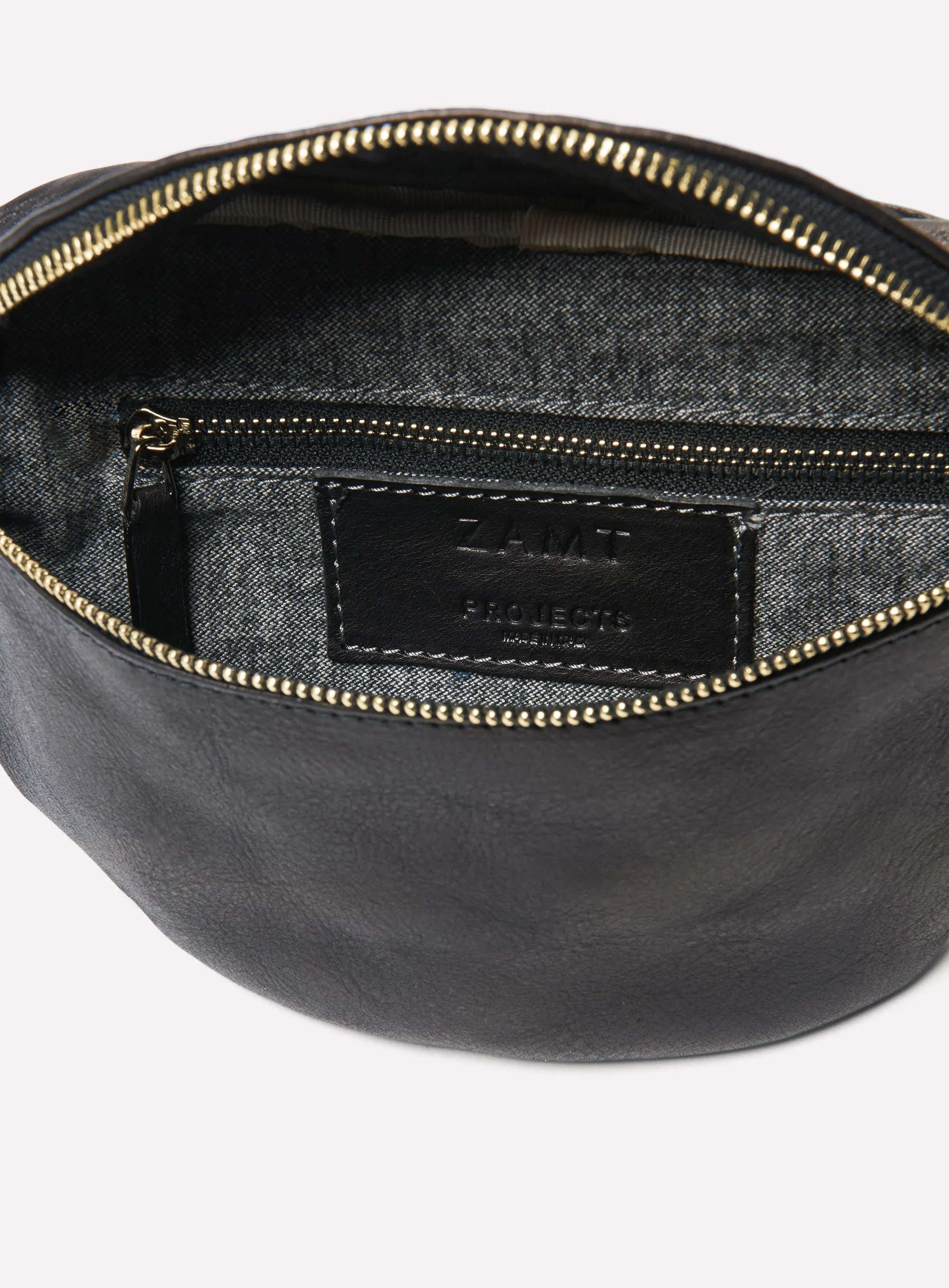 Hip bag in black
