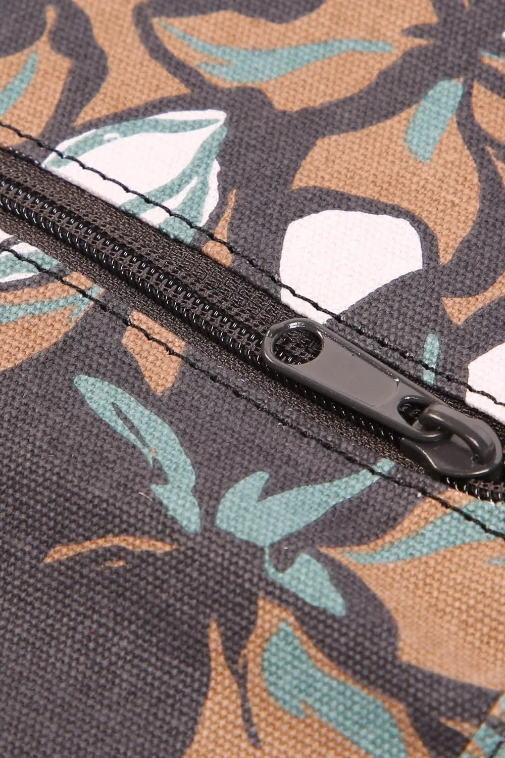 KAVU Big Spender Tri-fold Wallet Clutch Travel Organizer