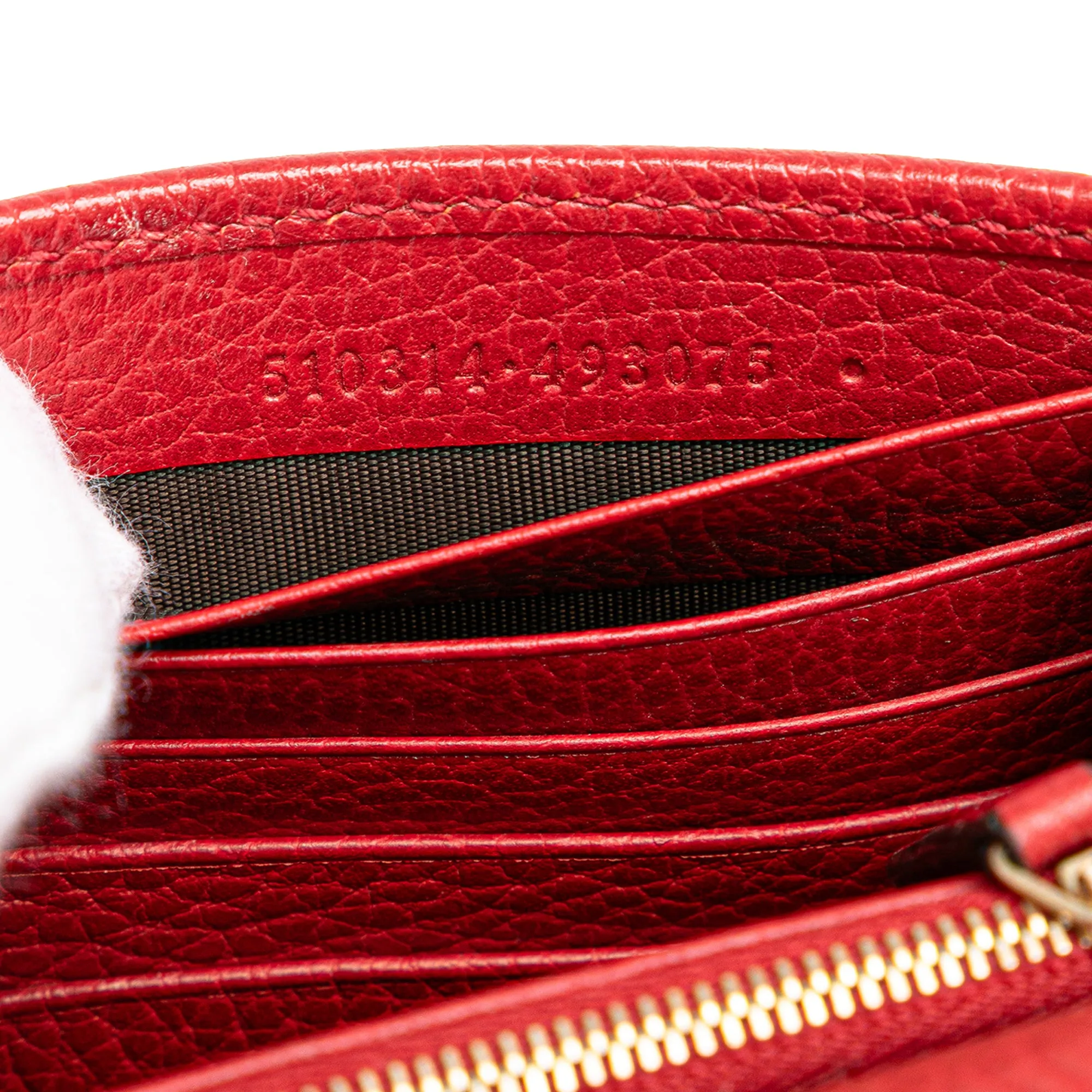 Leather Interlocking G Dollar Wallet on Chain