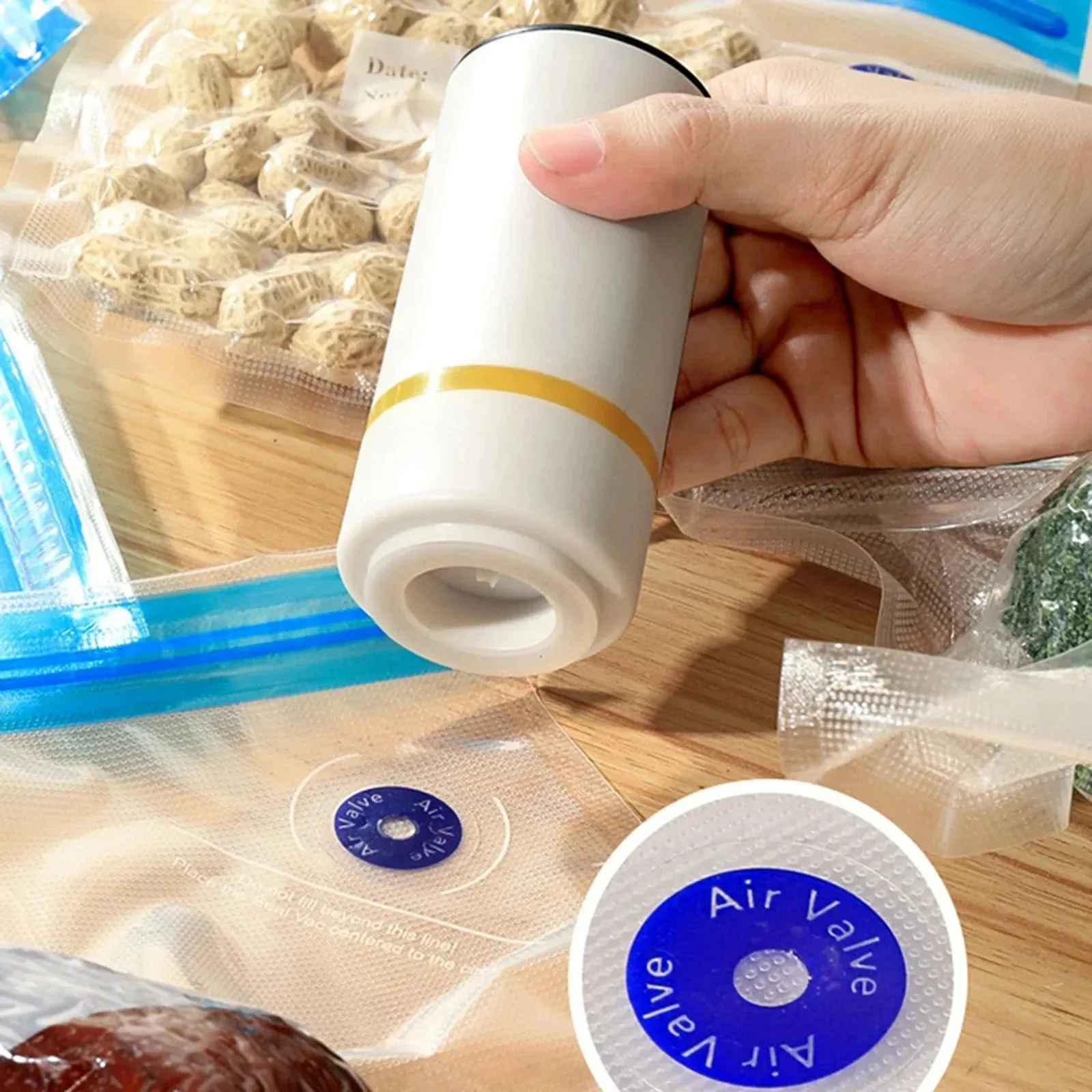 LEMEENQ USB Rechargeable Electric Air Pump for Vacuum Sealed Food Bag Household Food Vacuum Compression Bag Reusable Storage Bag