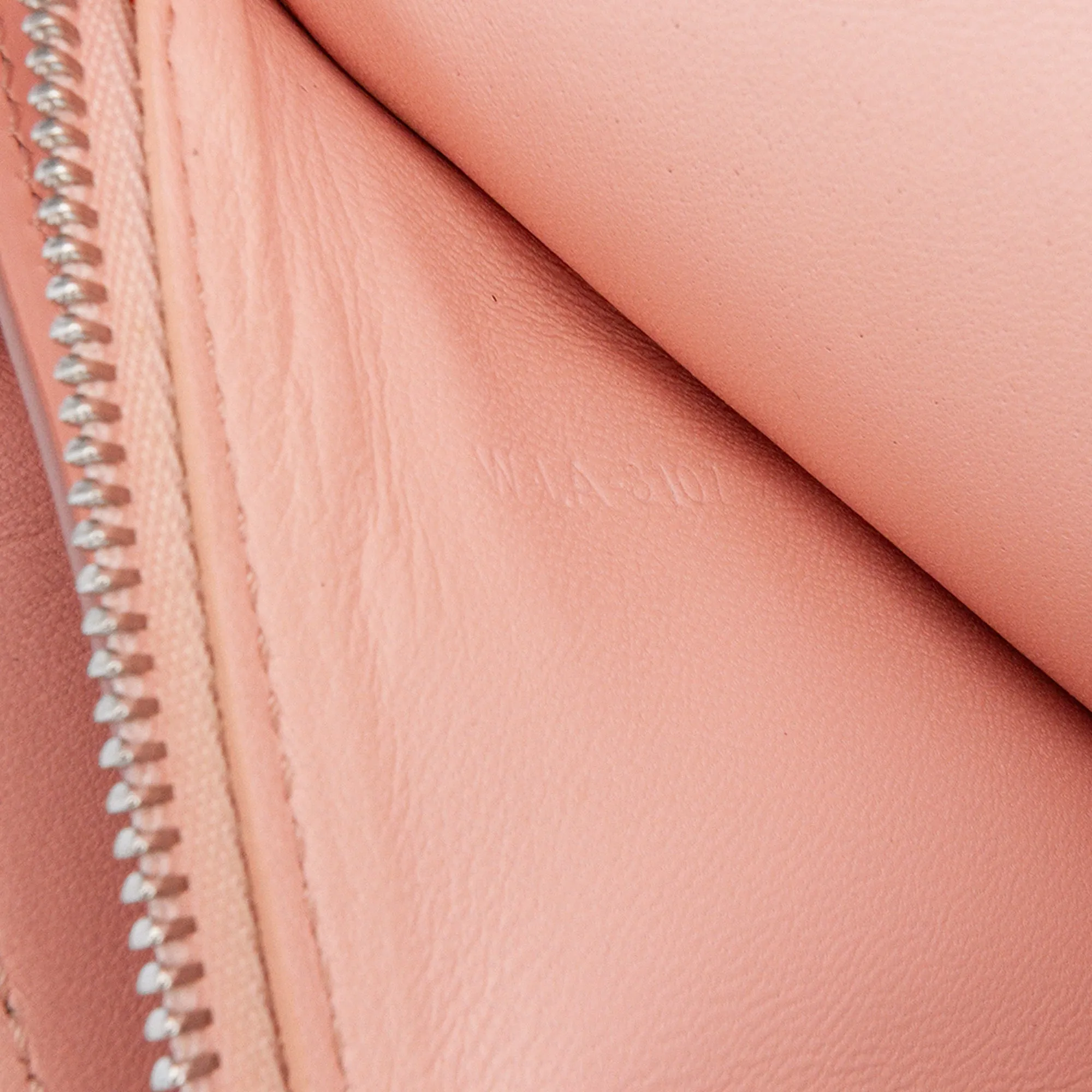 Medium Calfskin Classic Box