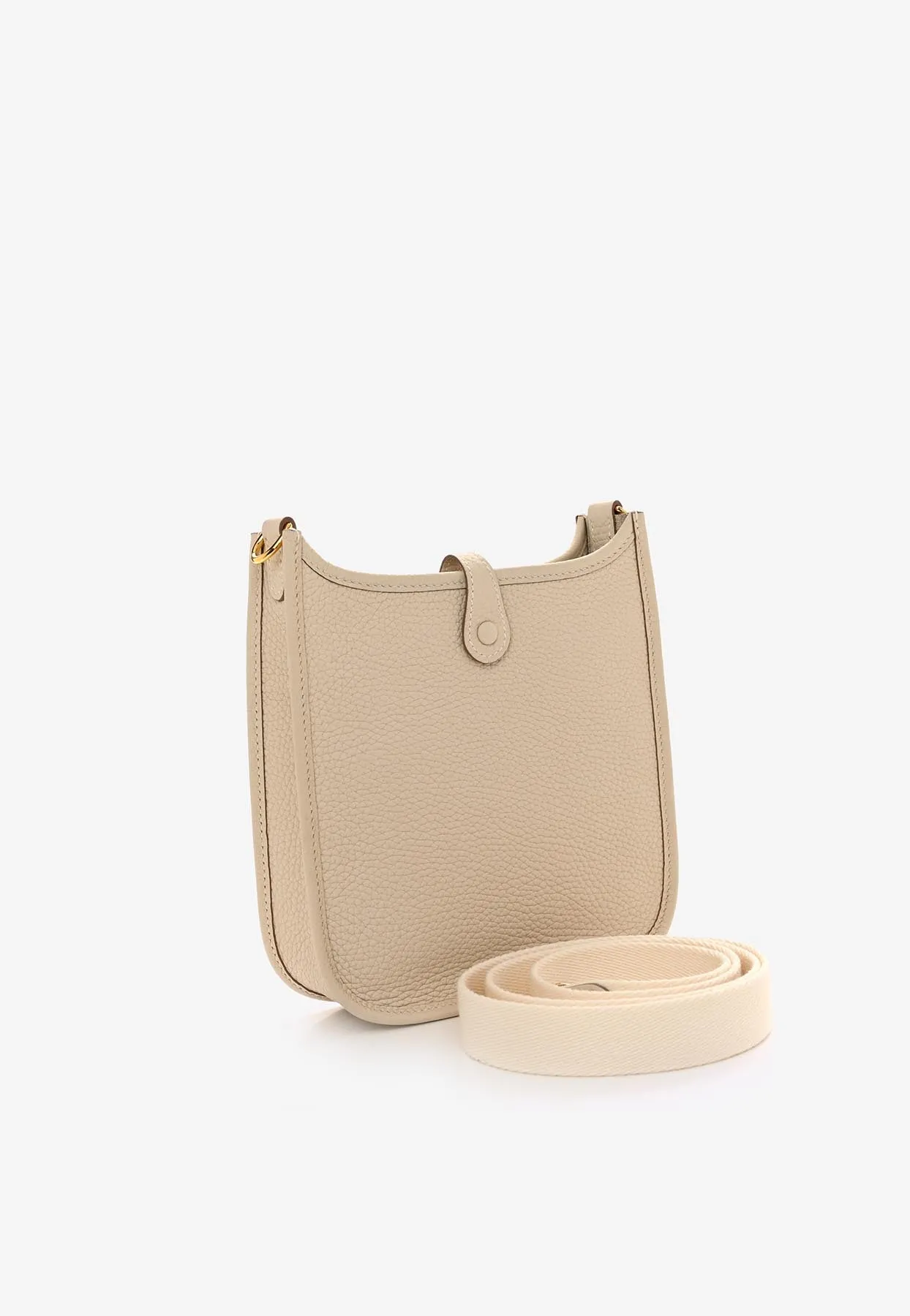 Mini Evelyne 16 in Craie Taurillon Clemence with Gold Hardware