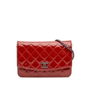 Quilted Patent Brilliant Wallet On Chain
