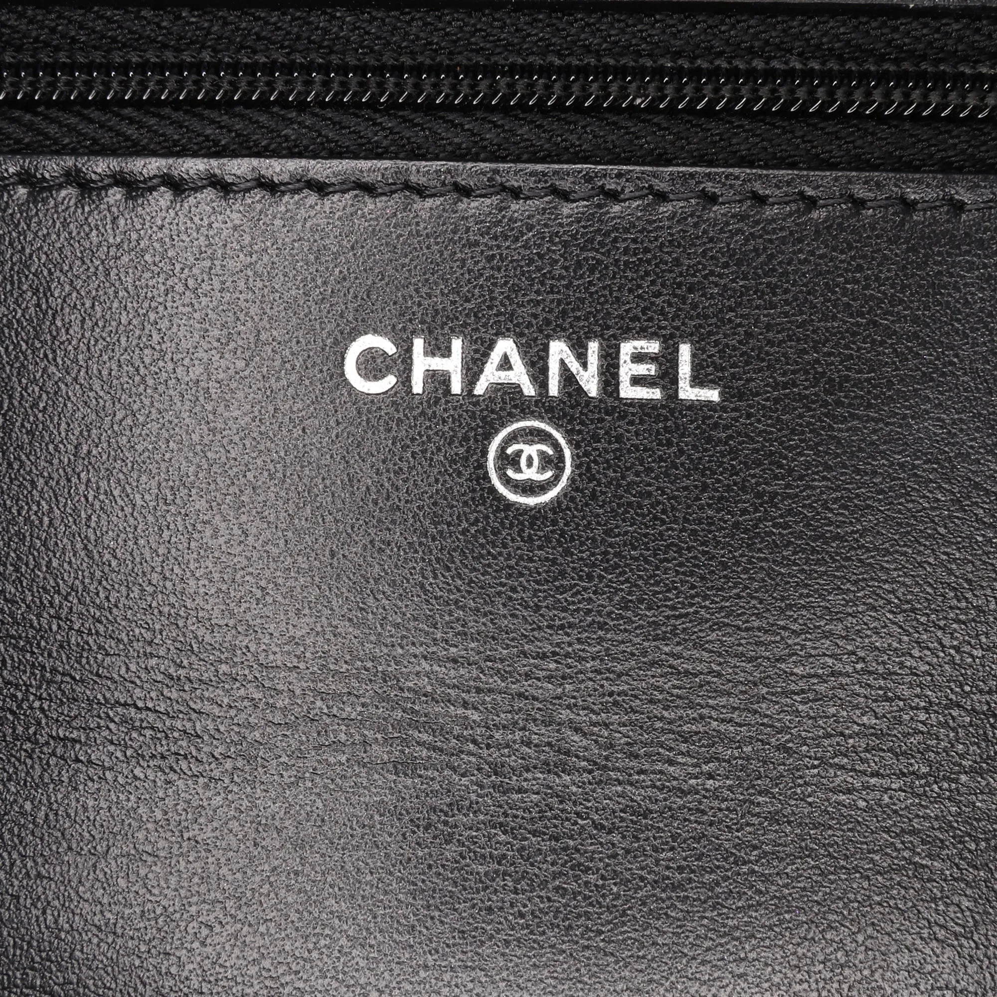 Quilted Suede Cocostellar Wallet on Chain