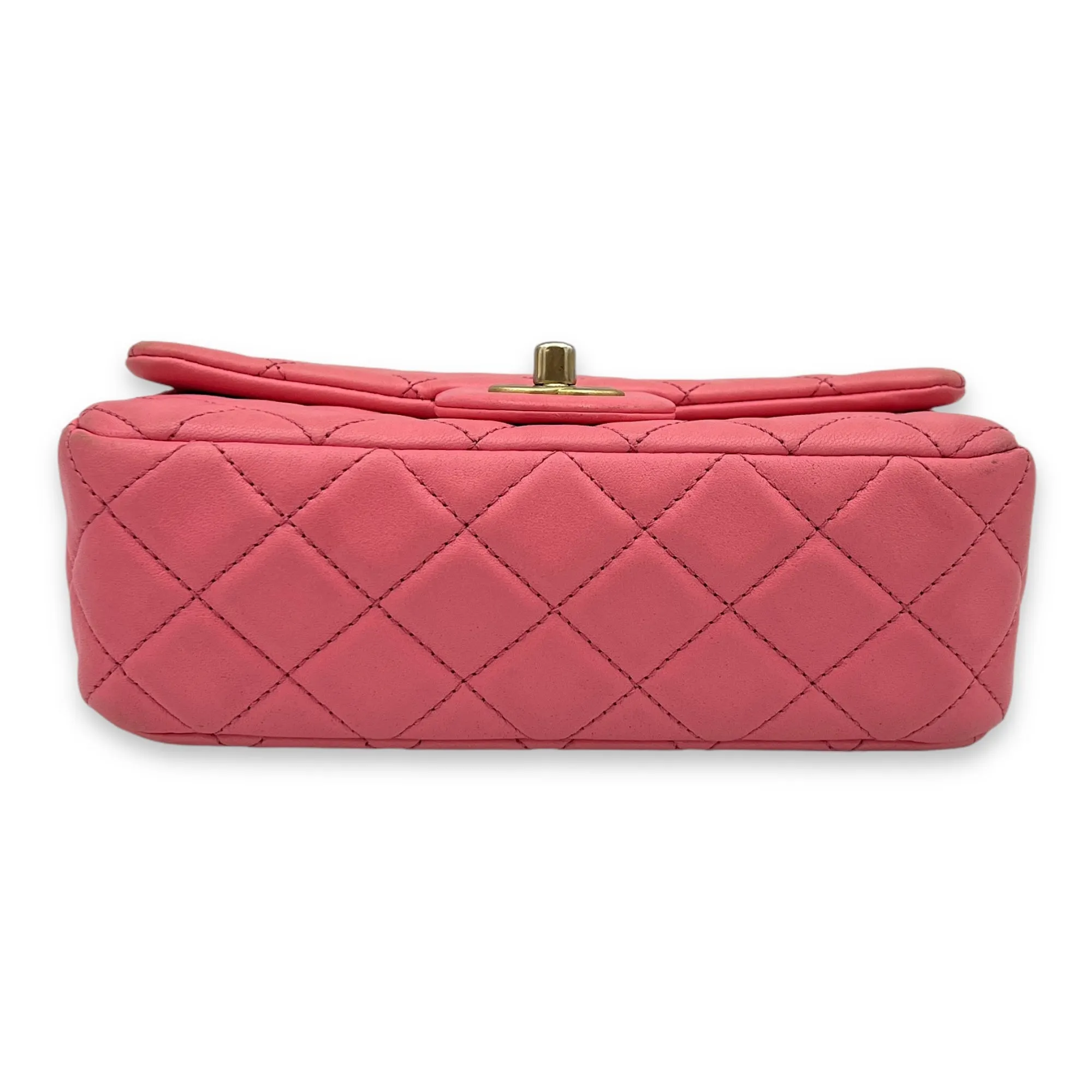 Quilted Worth the price Calfskin, hardware Pearl High-value Gold in Pink Shoulder Bag Crush