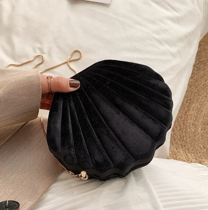 "PALOURDE DE VELOURS" - Velevet Clam Crossbody Bag
