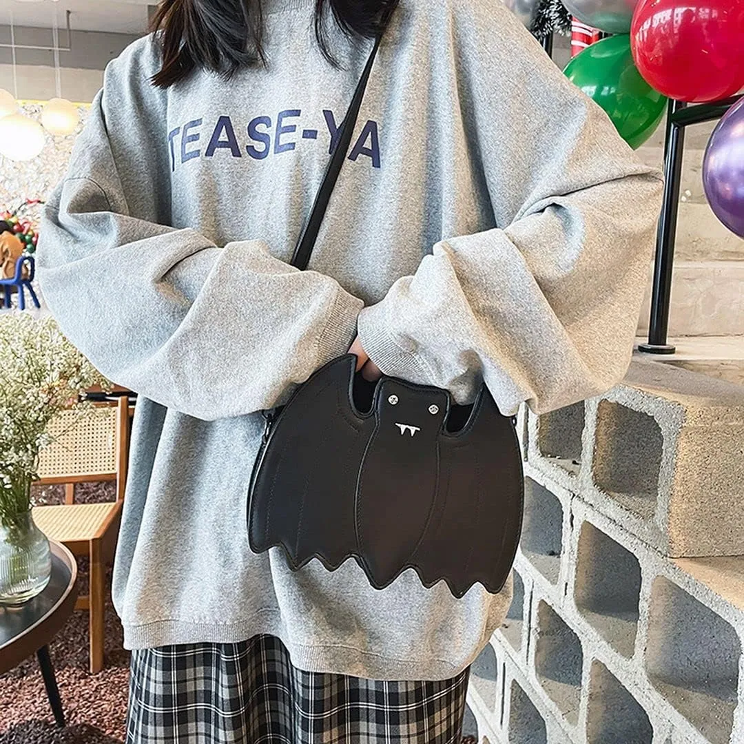 QZUnique Halloween Purses Gothic Novelty Shoulder Bag Pumpkin Coffin Skull Bat Crossbody Bag holiday Party Gift Candy Bag