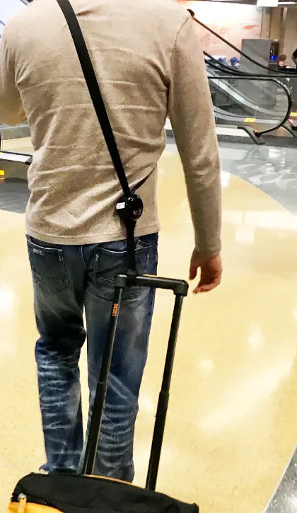 (U.S.) RetraStrap Hands Free your carry-on luggage - Anti theft. Anti-Forgetting less stress