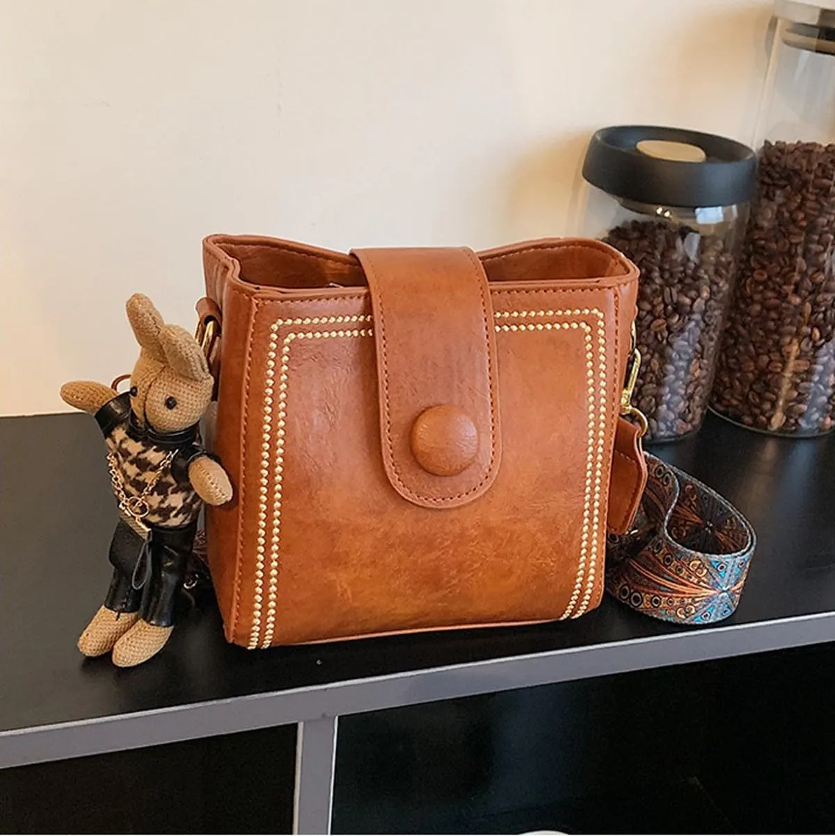Vintage Retro Small Water Bucket Bag, Vintage Fashion Bag With Adjustable Wider Shoulder Strap, Vintage Fashion Crossbody Bag