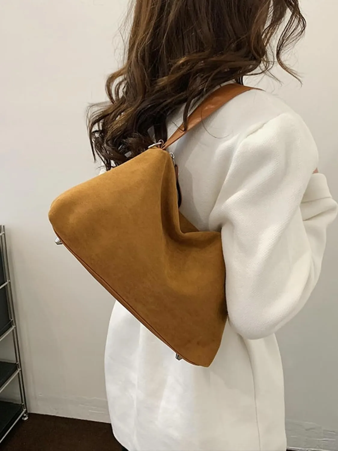 Women Suede Tote Bag Vintage Velvet Crossbody Bag 2025 Shoulder Bag Fall Winter Handbag Pillow Purse