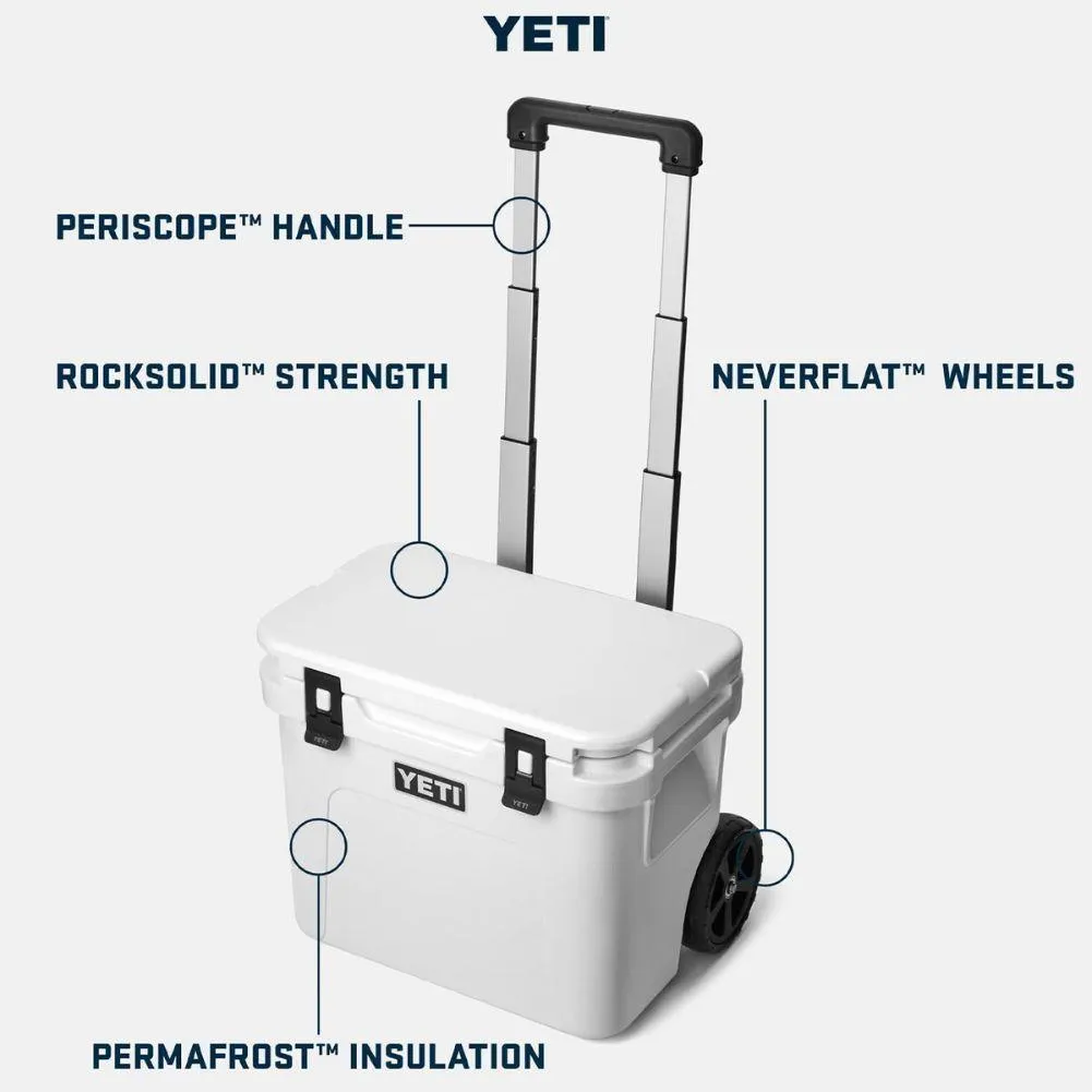 Yeti Roadie 32 Wheeled Cool Box (Big Sky Blue)